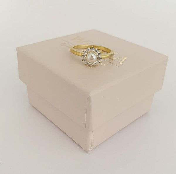 Pearl sun ring